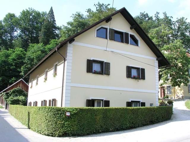 Apartma Ungar Zore