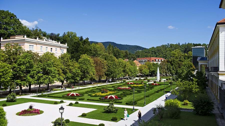 Cvetoči zdraviliški park
